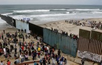 lanh su quan my tai mexico bi tan cong bang thuoc no