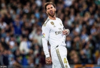 la liga lai nong hang loat quan chuc va cau thu phai ngoi tu vi ban do