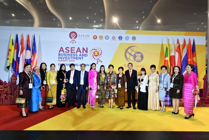 Golf Long Thành nhận giải thưởng Doanh nghiệp vì sự phát triển xã hội bền vững 2019 của ASEAN BAC golf long thanh nhan giai thuong doanh nghiep vi su phat trien xa hoi ben vung 2019 cua asean bac