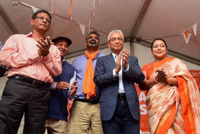 bau cu quoc hoi mauritius lien minh dang cam quyen msm thang lon mo duong phat trien manh me