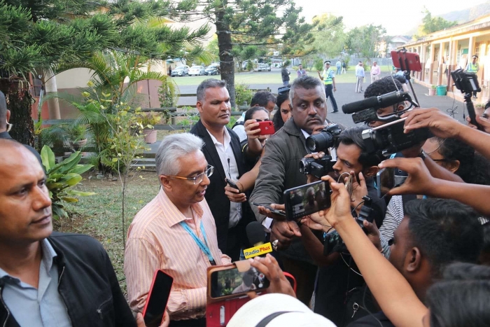 bau cu quoc hoi mauritius lien minh dang cam quyen msm thang lon mo duong phat trien manh me