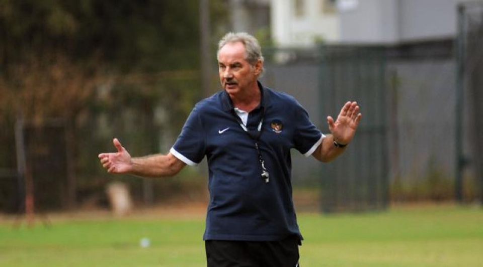 hlv alfred riedl khong tin noi ve thanh tich cua indonesia