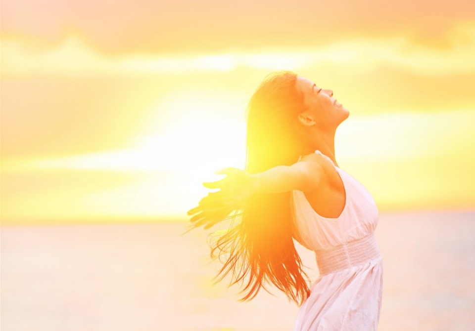 anh sang mat troi giup con nguoi chien dau voi benh tat