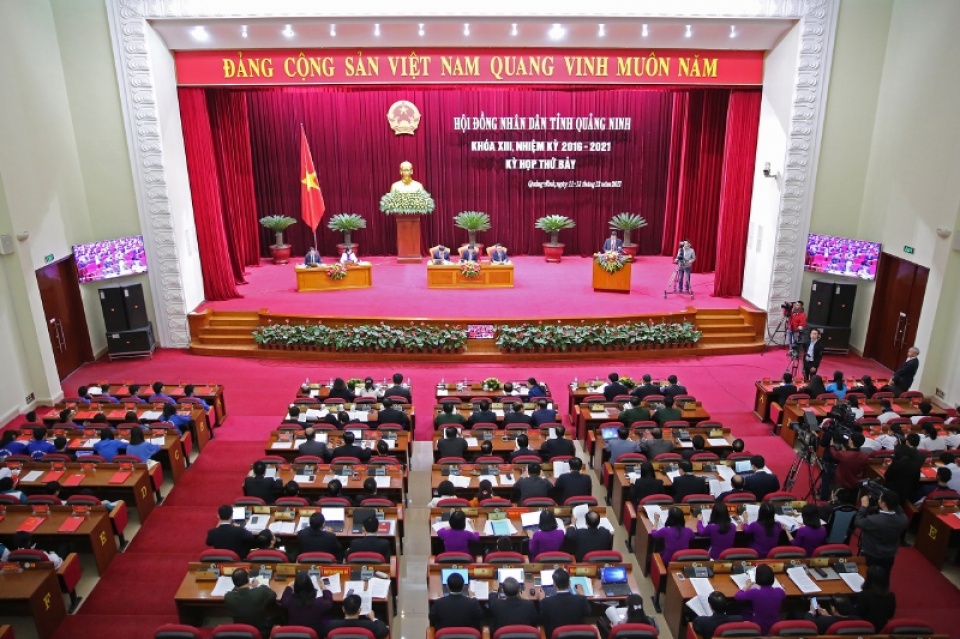 Quảng Ninh họp quyết định các vấn đề quan trọng của năm 2018 quang ninh hop quyet dinh cac van de quan trong cua nam 2018