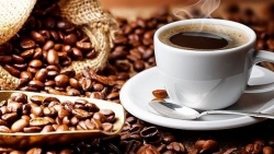 Giá cà phê hôm nay 4/1: Doanh số tăng 400% bất chấp Covid-19; Giá hồ tiêu hưởng lợi do sản lượng toàn cầu giảm mạnh