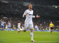 tay ban nha de ngo kha nang tuoc quyen tu tri cua catalonia