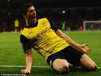 robert lewandowski sap san bang ky luc cua hlv jupp heynckes