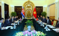 ong kim jong un ca ngoi mo hinh mo cua kinh te cua viet nam