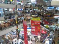 hang loat do cong nghe dong loat giam gia ngay black friday