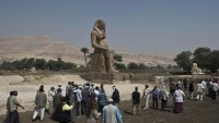 Ai Cập phục dựng tượng Pharaoh Amenhotep III