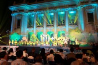 ngay 253 ca nuoc se dong loat tat den huong ung gio trai dat