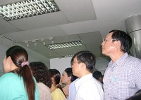 thuy sy phat hien 43 kg vang trong nha may chat thai