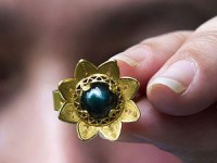 “Hô biến” vàng thành… 