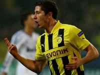 robert lewandowski sap san bang ky luc cua hlv jupp heynckes