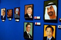 chi em nha bush lan dau tien cung nhau viet tu truyen