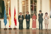 tay ban nha tang cuong dau tu vao cuba