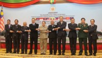 viet nam tham du hoi nghi bo truong quoc phong asean