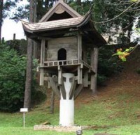 ngoi chua co nhung ngon nen 50 nam chua tat