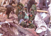 trung quoc thang du thuong mai du lich ngay cang tang