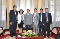 chu trong xay dung mot network tri thuc nguoi viet o nuoc ngoai