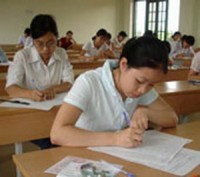 noi niem phu huynh ben le ky thi