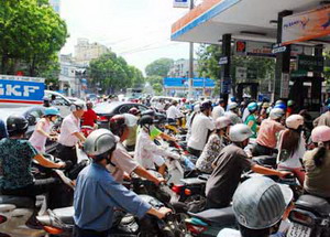 bat ngo khi gia xang dau tang manh