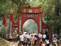 40 nha van viet nam tu 12 nuoc tren the gioi ve tham den hung