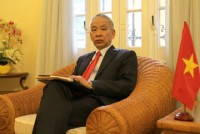 thuc day giai quyet hau qua sau chien tranh