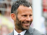 ryan giggs muc tieu la dua viet nam toi world cup 2030