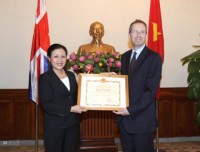 trao bang khen cua bo truong ngoai giao trong xay dung van ban phap luat ve tai chinh nganh