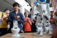 hon 200 ky su robot nhi dua tai tai ngay hoi robothon mien bac