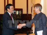 trao tang ky niem chuong cho dai su bi tai viet nam