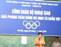 be mac giai the thao chao mung 72 nam nganh ngoai giao