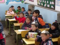 phu huynh trung quoc chi tien tan cho con hoc them