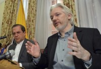 anh bac yeu cau cua ecuador ve quy che ngoai giao cho nha sang lap wikileaks