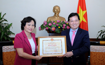 bo ngoai giao don nhan ban thiet ke lich su toa nha so 1 ton that dam