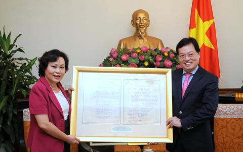 bo ngoai giao don nhan ban thiet ke lich su toa nha so 1 ton that dam