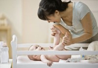 bi quyet cham soc da cho tre so sinh dung cach