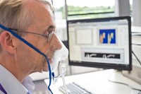 lieu phap dien xung cot song giup nguoi bi liet khoi benh