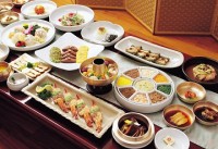 tai sao ban nen nau an o nha