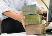 ngan hang nha nuoc de xuat bien phap day lui tin dung den