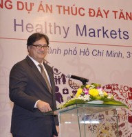 bo ngoai giao trao ky niem chuong cho hai lanh dao usaid viet nam