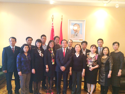 dai su viet nam trinh quoc thu len tong thong belarus