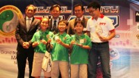 hoc sinh viet nam tham gia tranh tai tai giai first robotics o australia