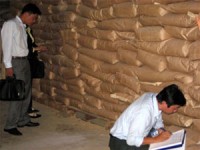 banh quy loc vang france khong dam bao ve sinh attp