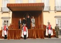 nhung khoanh khac hanh phuc cua gia dinh hoang gia tay ban nha