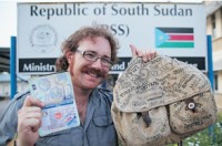 chang trai dat ga mai chu du khap the gioi