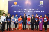 bo ngoai giao to chuc lop boi duong bao cao vien trung uong