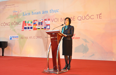 am thuc ket noi cong dong asean voi ban be quoc te