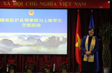 giao luu gioi thieu ve viet nam cho hoc sinh thuong hai